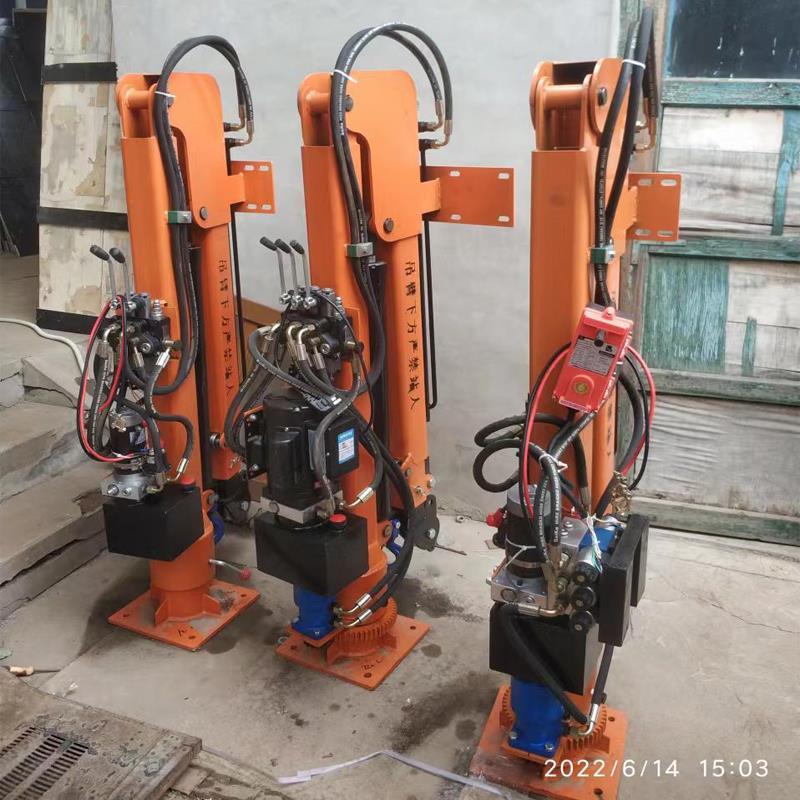 托克托县重汽蓝牌随车吊 3.2吨 国六动力强 液压驱动 农用自卸起重机